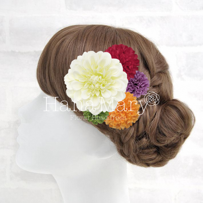 赤い着物に合わせる髪飾り