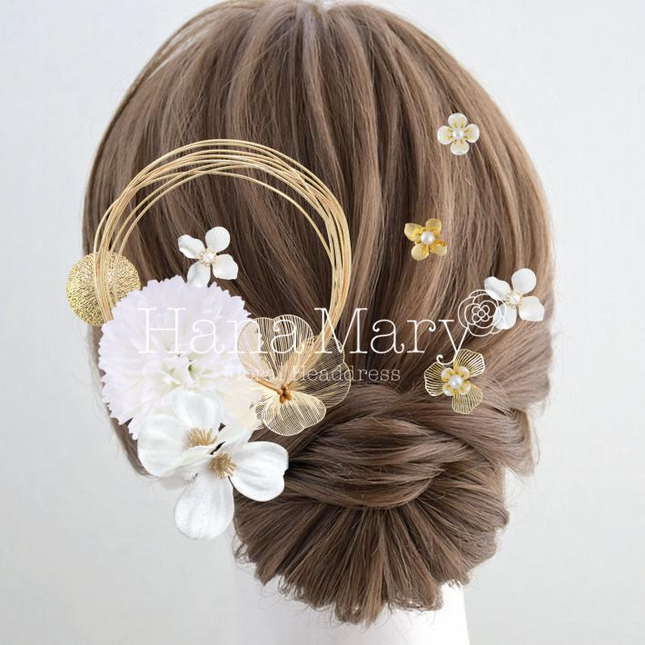 金の小花アレンジ
