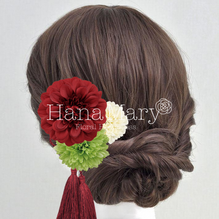 赤、黄緑、白のシンプル和風飾り