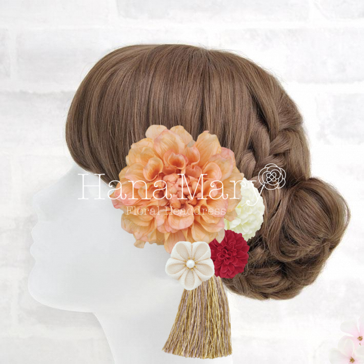 大きいダリアとリボン