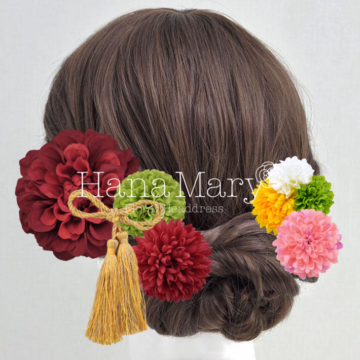 赤ピンポンマムとタッセルの髪飾り