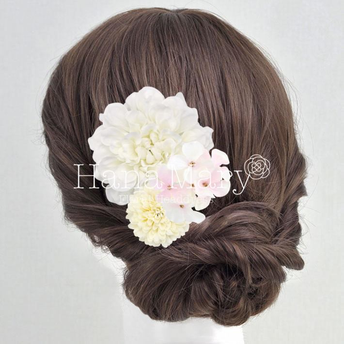 白ダリアとアジサイ、マム