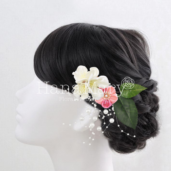 白椿と桜