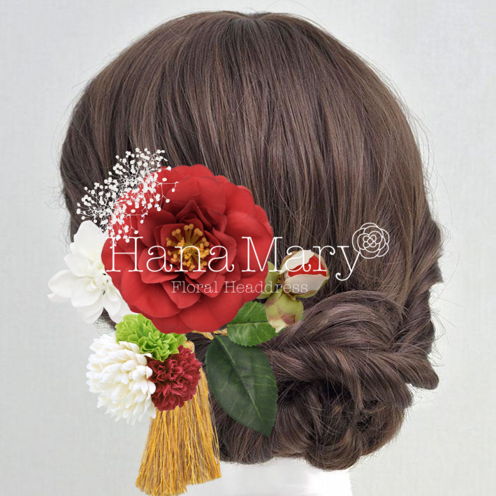 椿とダリアとかすみ草