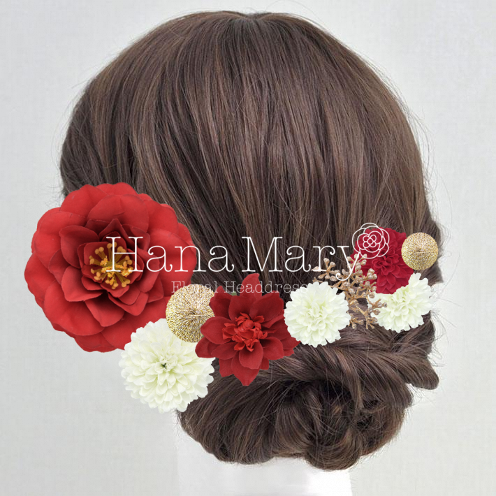 大きな椿の紅白アレンジ