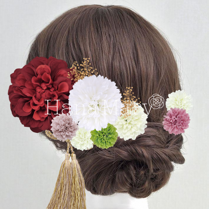 大判ダリアの紅一点