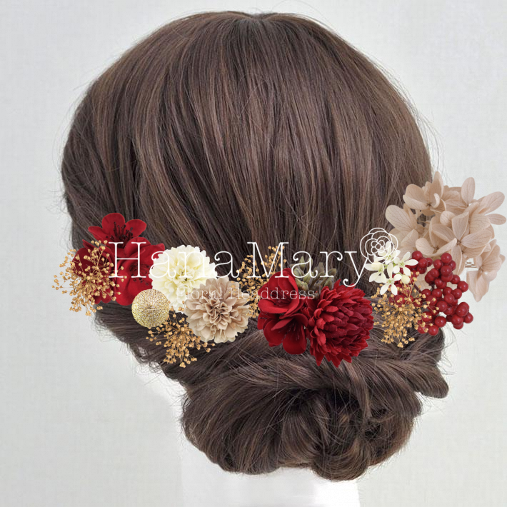 かすみ草と淡い赤で大人綺麗なスタイル⭐︎