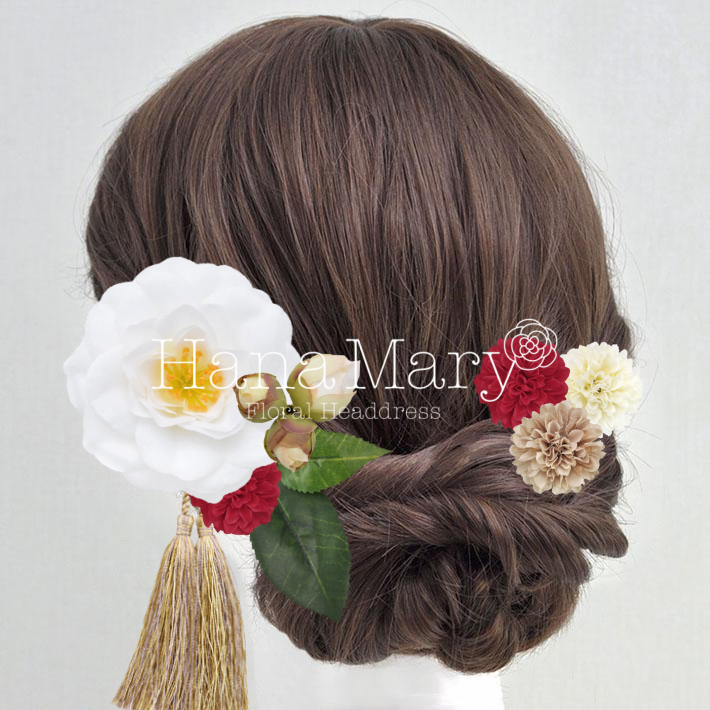 雪椿と紅花の髪飾り