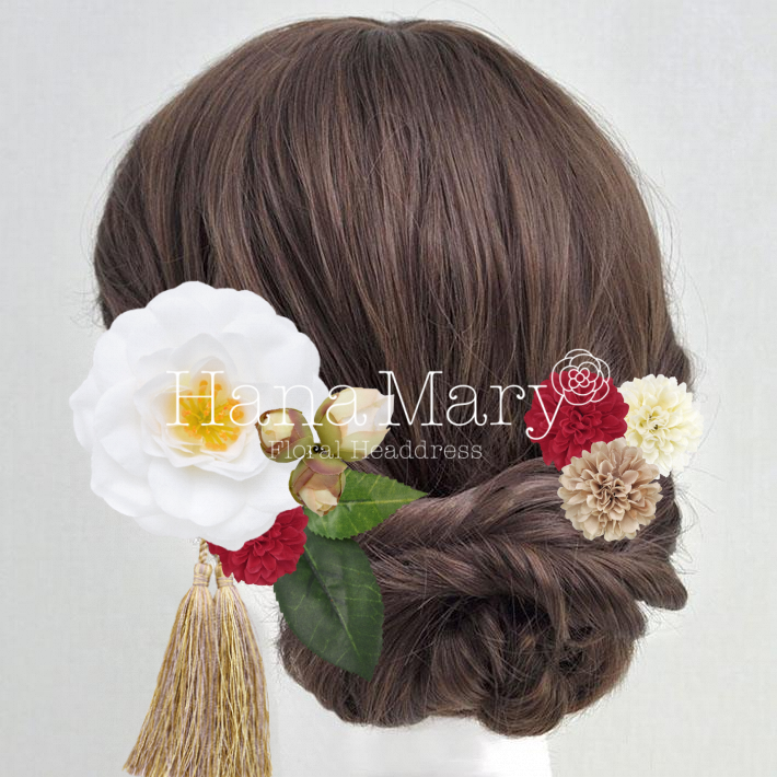 雪椿と小さいお花の髪飾り