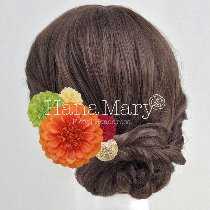 色に合わせた髪飾り