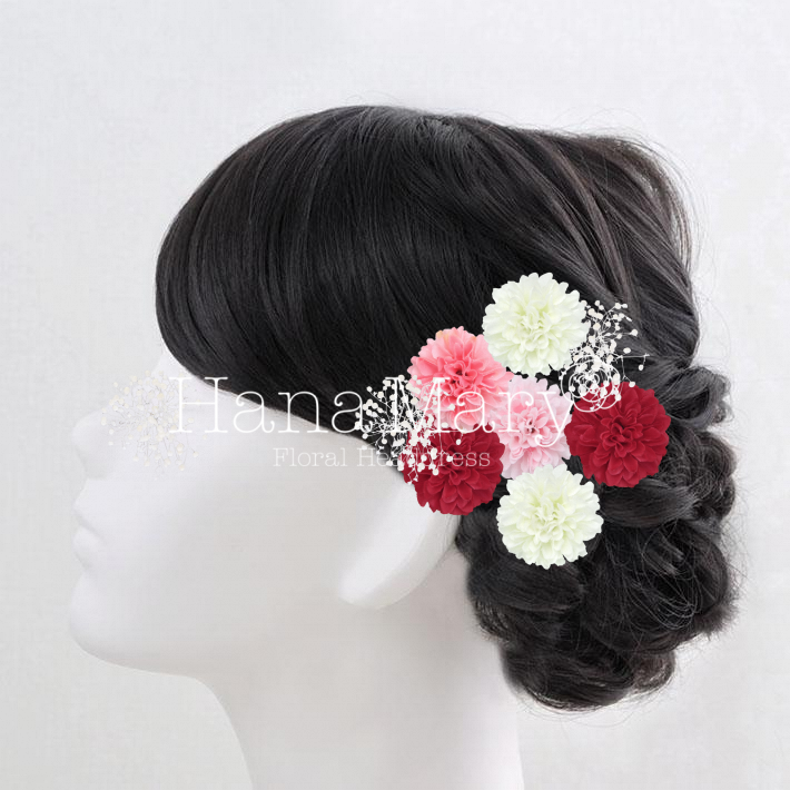 小花を足して華やかに