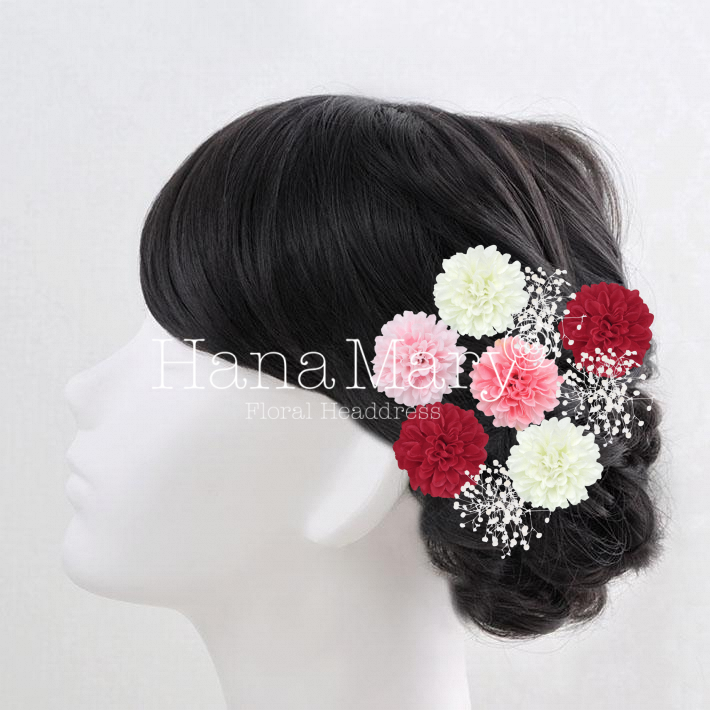 小花を足して華やかに