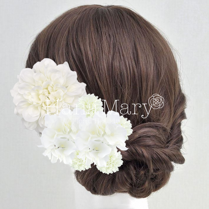 白い花の髪飾り