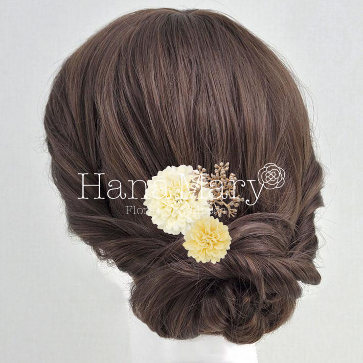 ダリアの花飾り