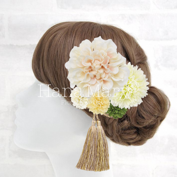 白と緑とペールホワイト