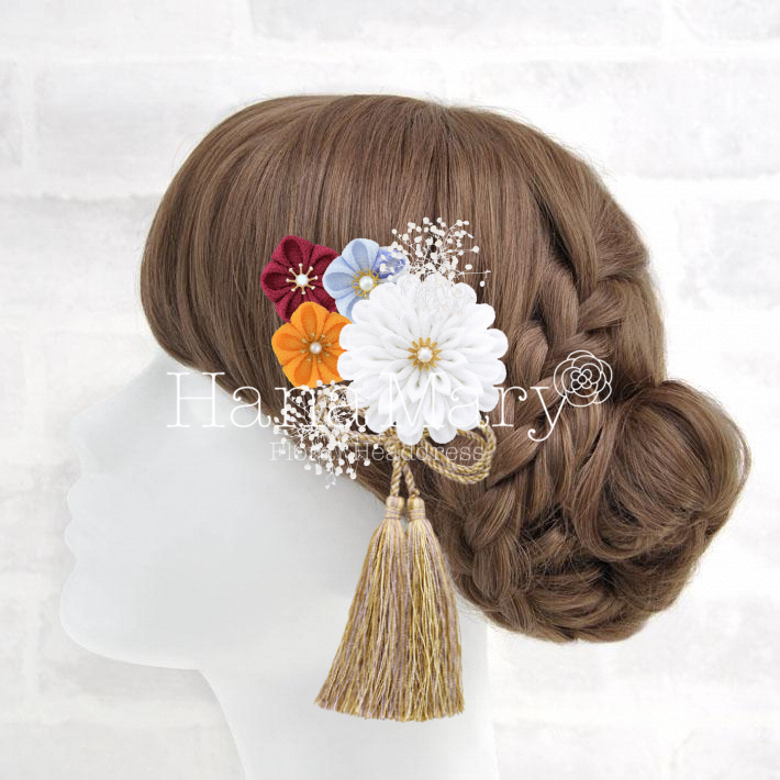 つまみ細工とかすみ草の髪飾り