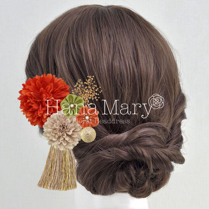 ピンポンマムとつまみ細工のヘアアクセサリー