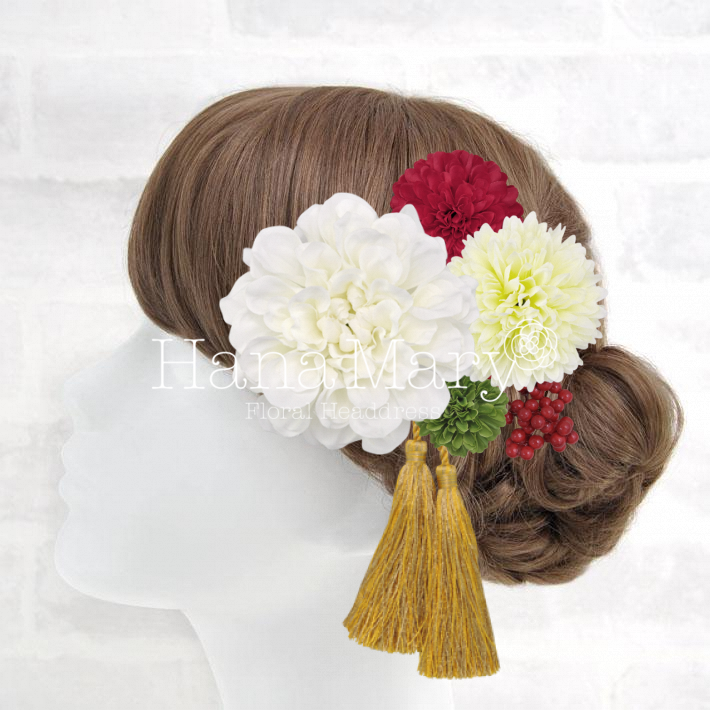 赤い振袖に似合う髪飾り