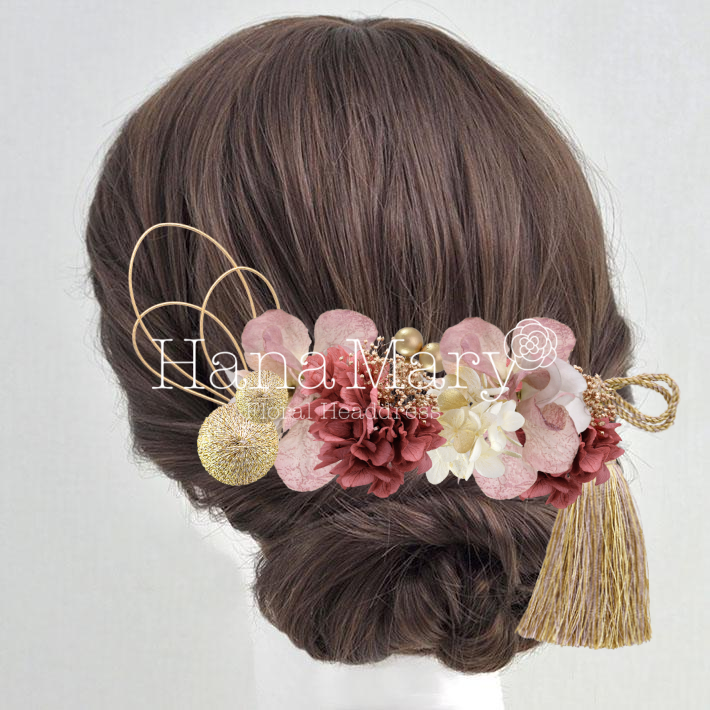 ピンクの髪飾り