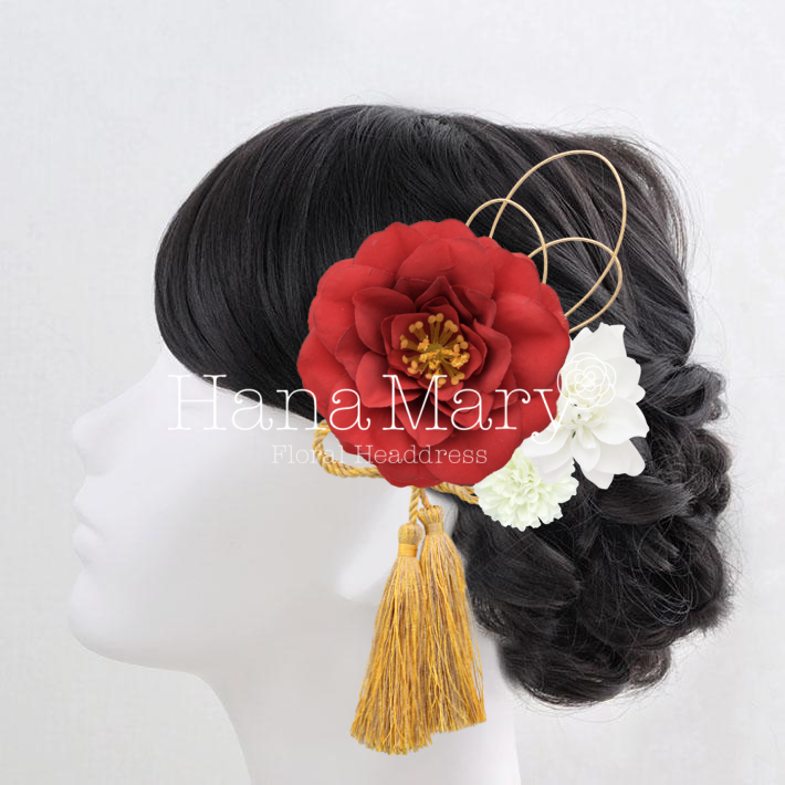 椿と白いマムの和