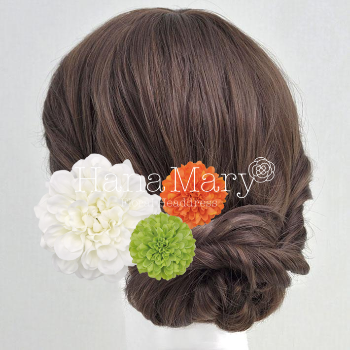 白ダリアとマム組み合わせ