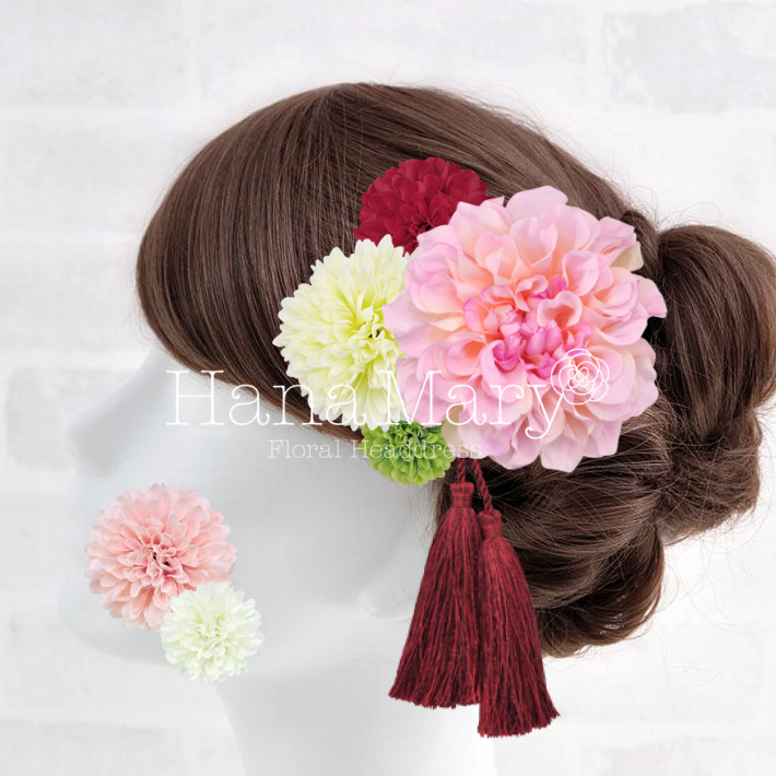 ダリヤとマムの春飾り