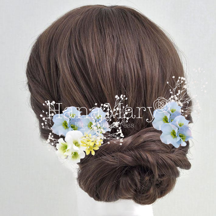 水色のブロッサムとかすみ草