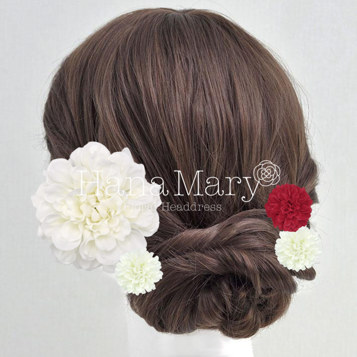 白ダリアとワンポイント紅白