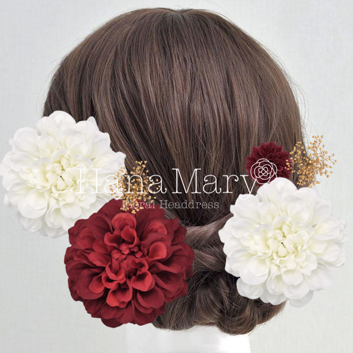 赤のダリアと金のかすみ草　胡蝶蘭2