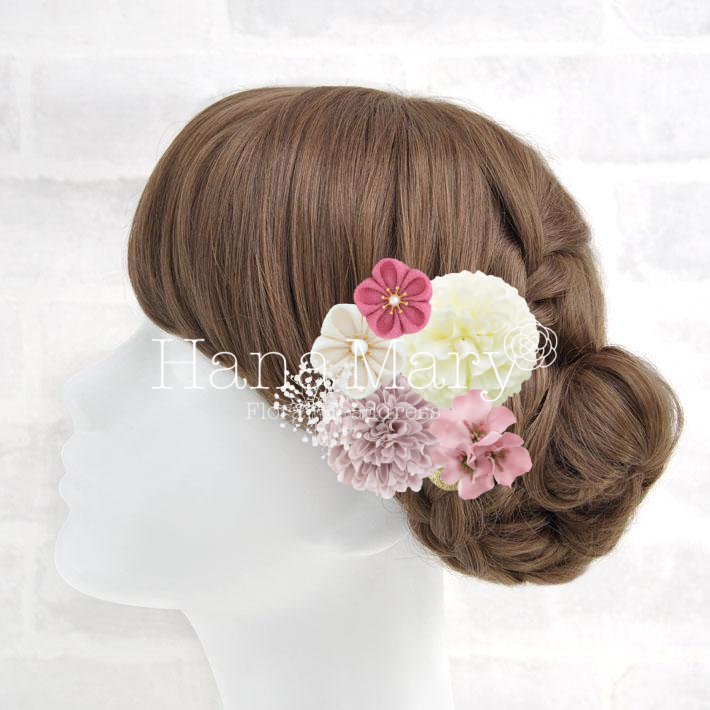 白とピンクの髪飾り