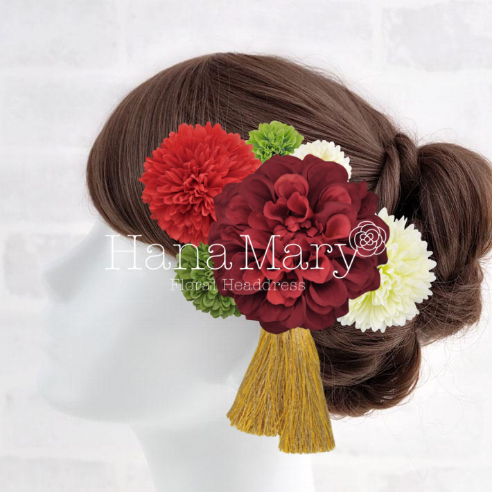 黒地に赤の打掛に合うように