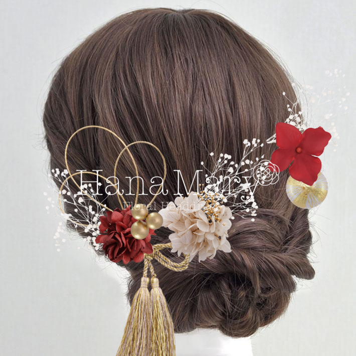 紅白のめでたい髪飾り