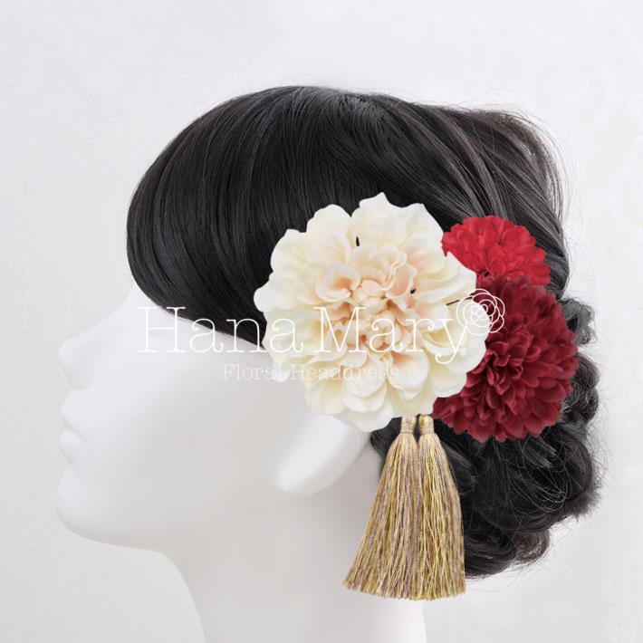 赤が一番似合う髪飾り