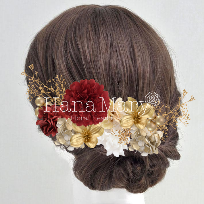 レッドベージュ　赤ドレス