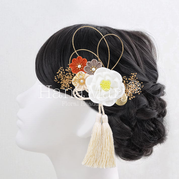 白椿とオレンジ