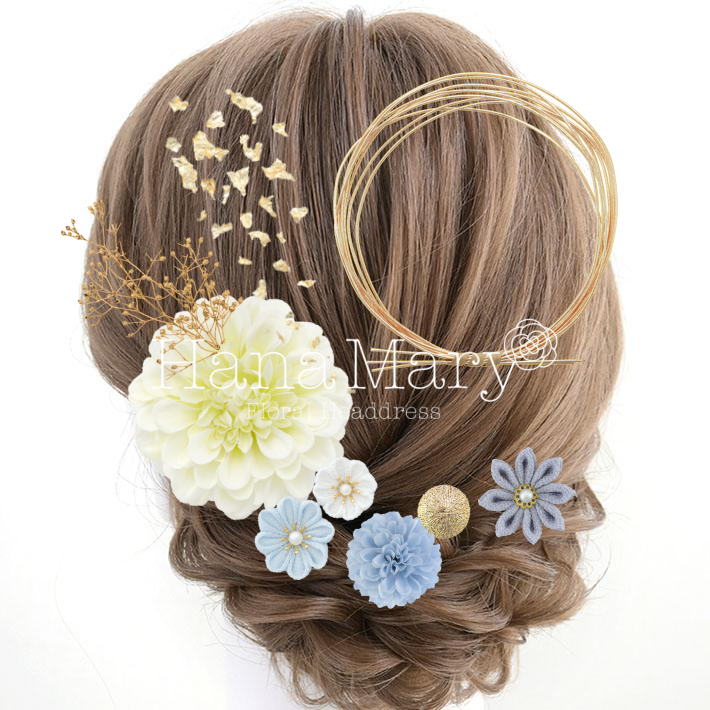 白のジニアと水色　最新バージョン