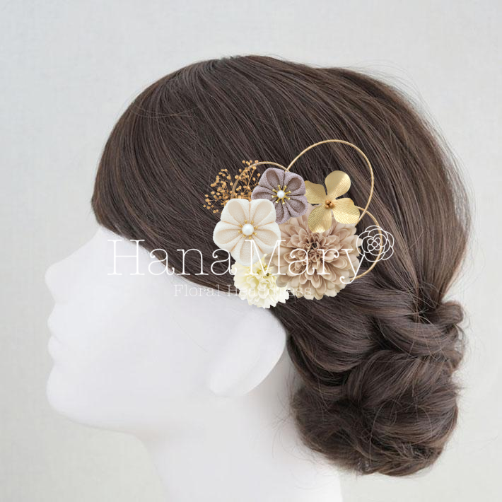 くすみカラーのピンポンマムとつまみ細工