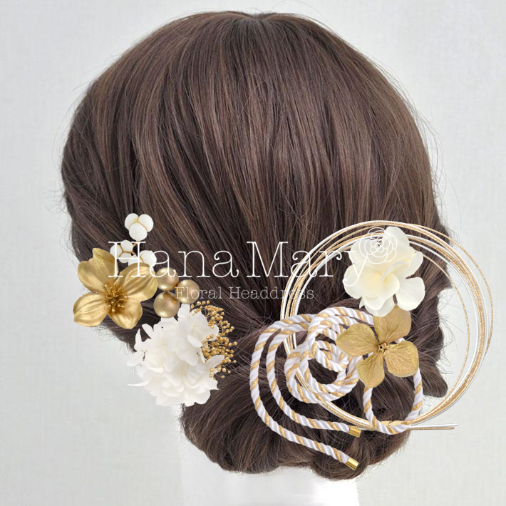 ホワイトとゴールド