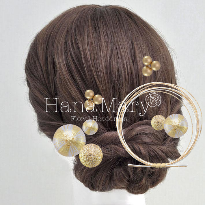 繭玉と水引だけのアレンジ