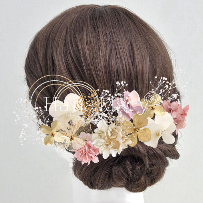 ピンクの花とゴールド髪飾り
