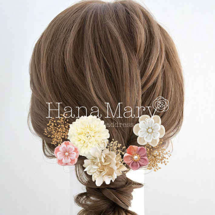 くすみピンクと白の髪飾り