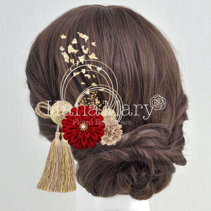 赤いつまみ細工とピンポンマム