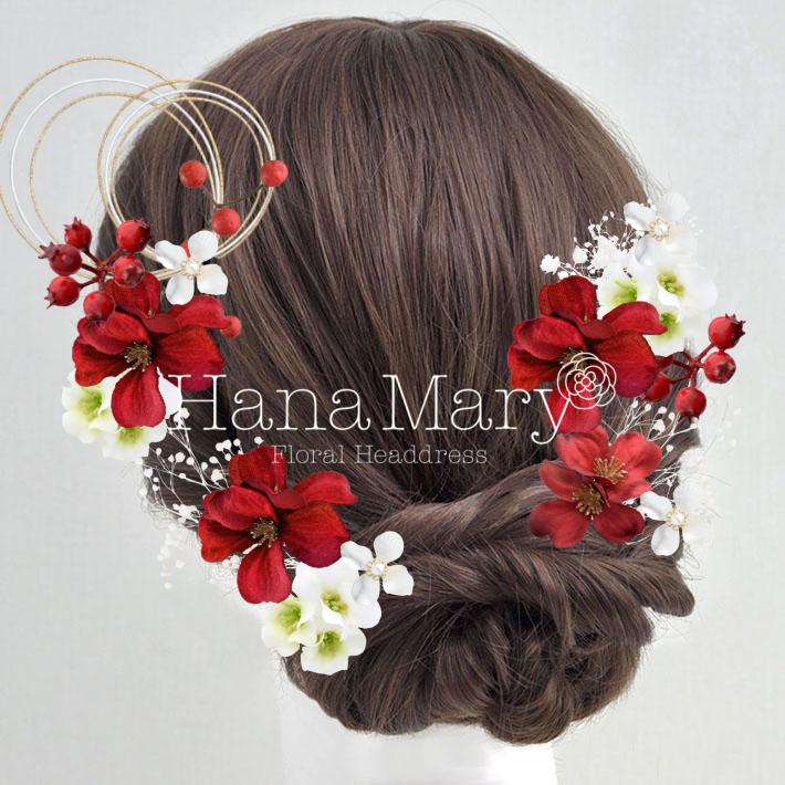 赤ハナミズキ+淡緑+苺の花っぽいの