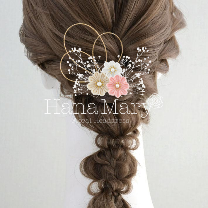 つまみ細工と水引とかすみ草