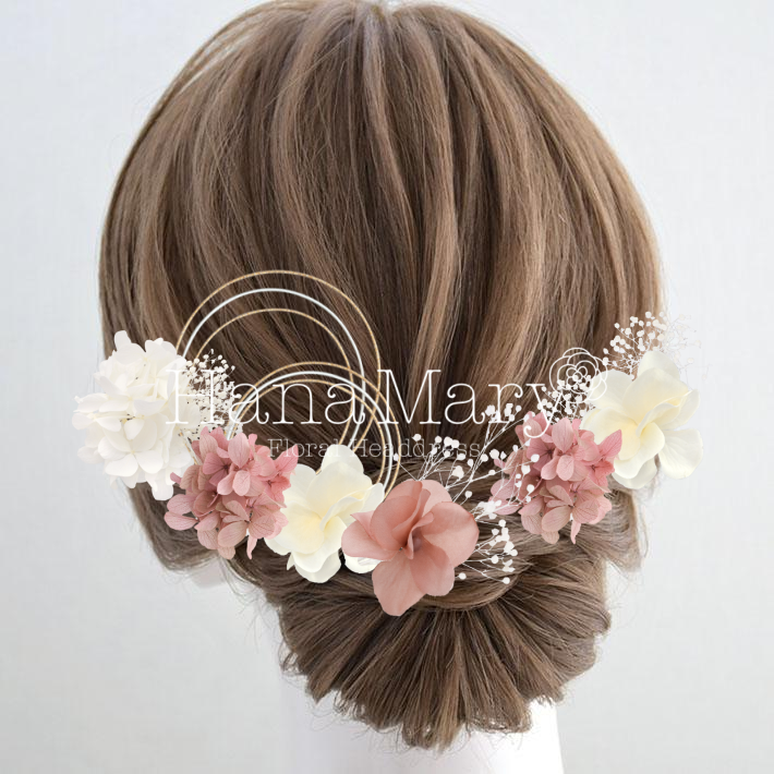 かすみ草とピンクのお花