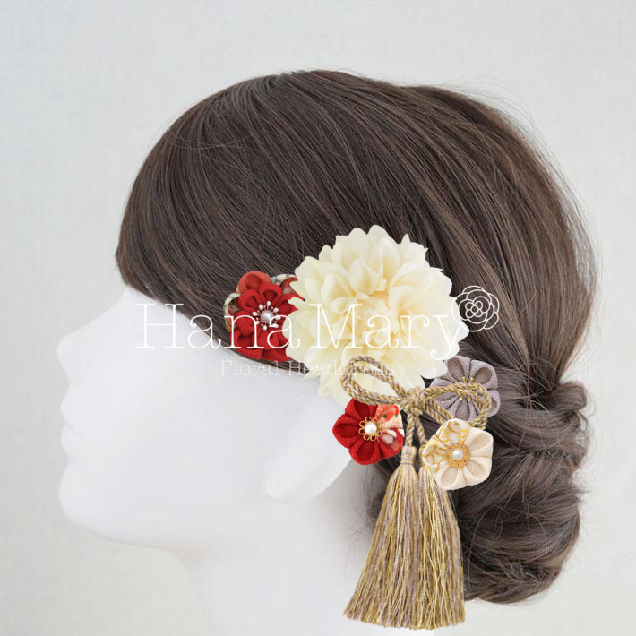 白ダリアと牡丹