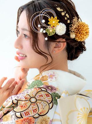 お顔周りを華やかに